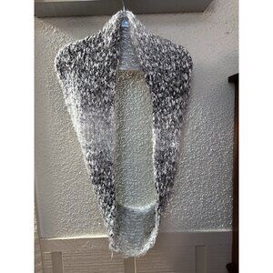 Women's Sonoma Chunky Infinity Winter Scarf Fuzzy Gray & White, Soft - NEW